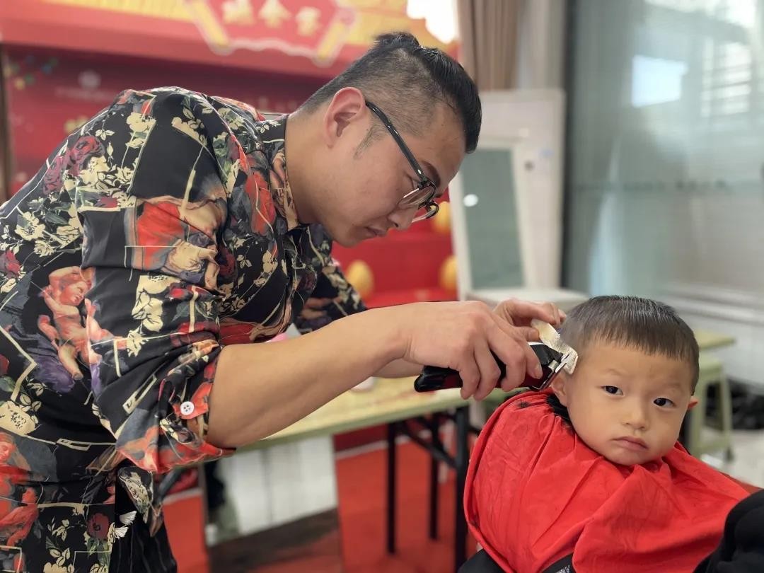 二月二丨剪龍頭、中彩頭，孝義農(nóng)產(chǎn)品大市場邀您免費剪頭啦！